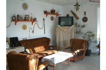 Унгария Privát Pálköve, Екстериор